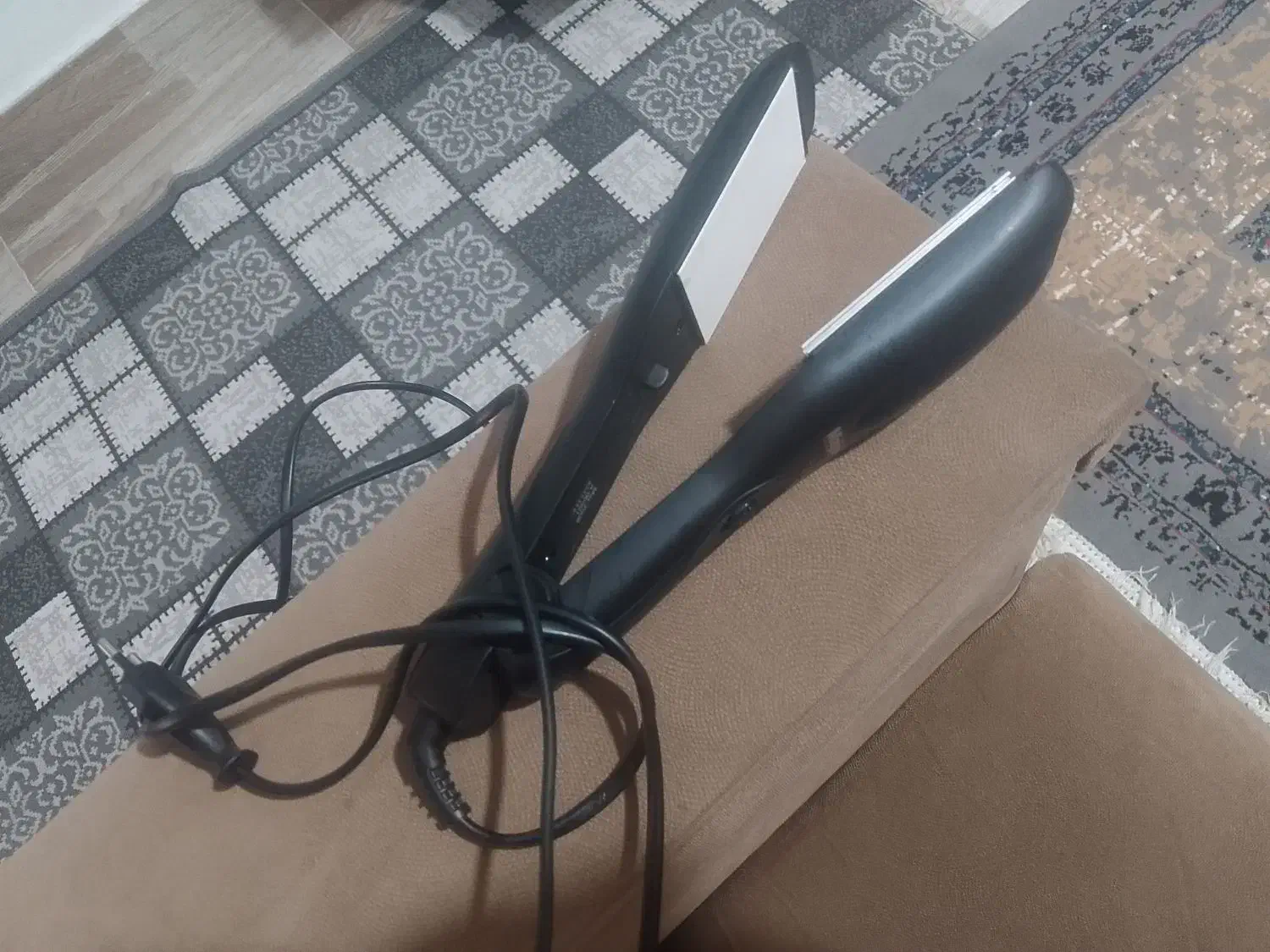 اتو مو سالم|آرایشی، بهداشتی، درمانی|رشت, انصاری|دیوار