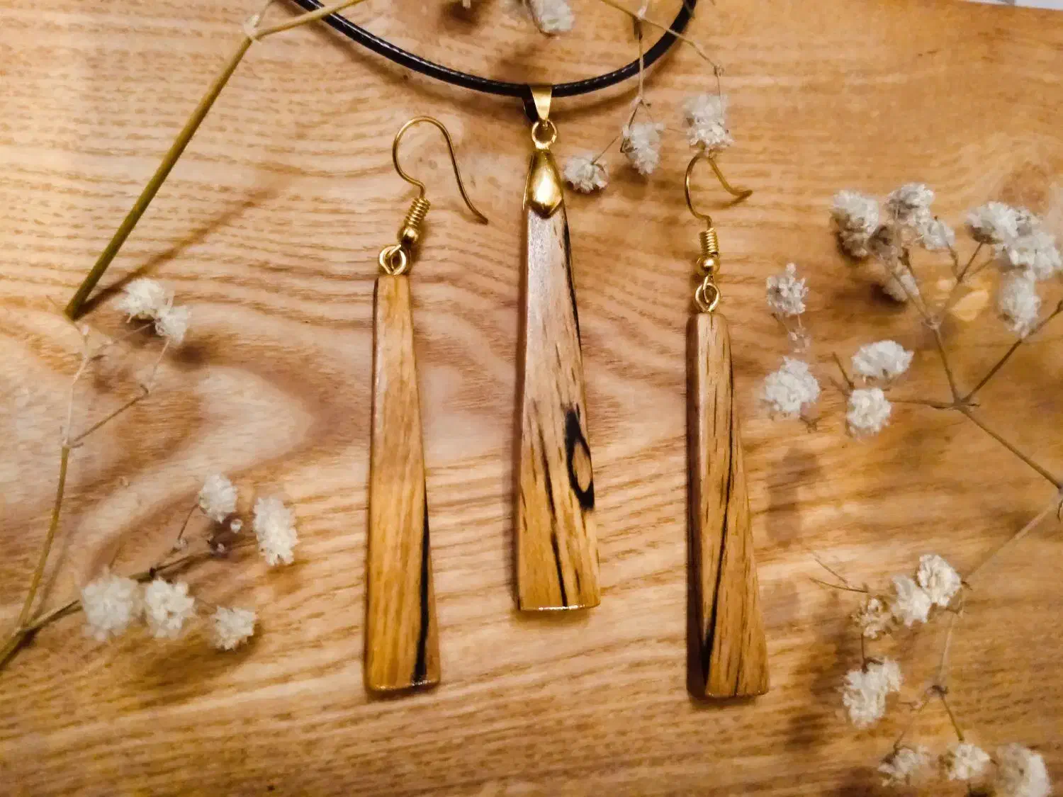 ست گردنبند و گوشواره|بدلیجات|اصفهان, مارچین|دیوار