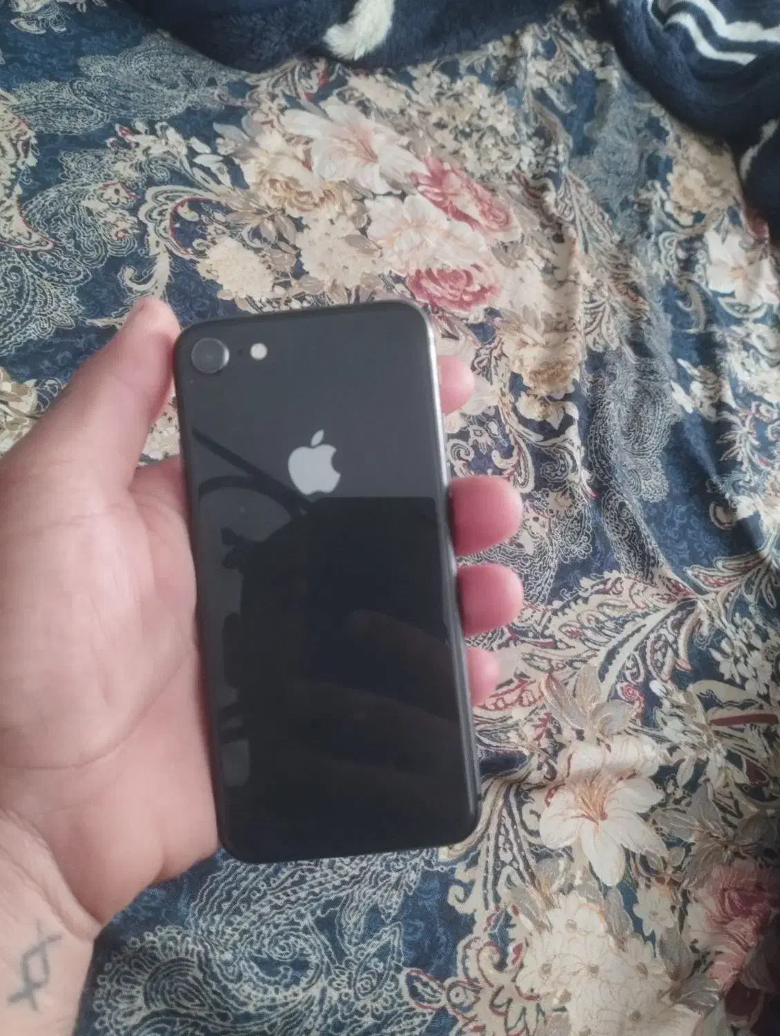 ایفون 8 64گیگ|موبایل|ماهدشت, |دیوار