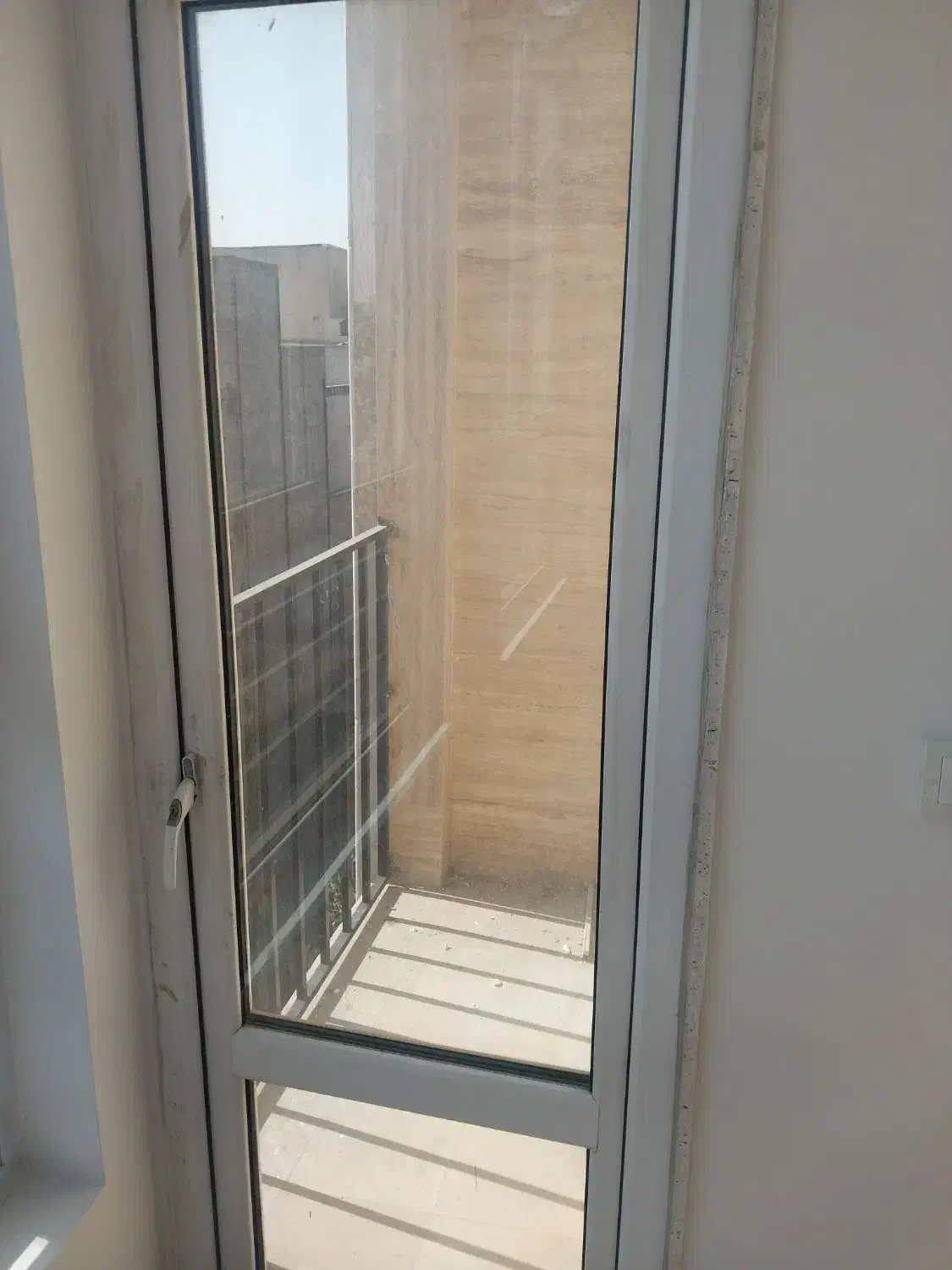 اپارتمان ۱۴۰متری فول کلید نخورده