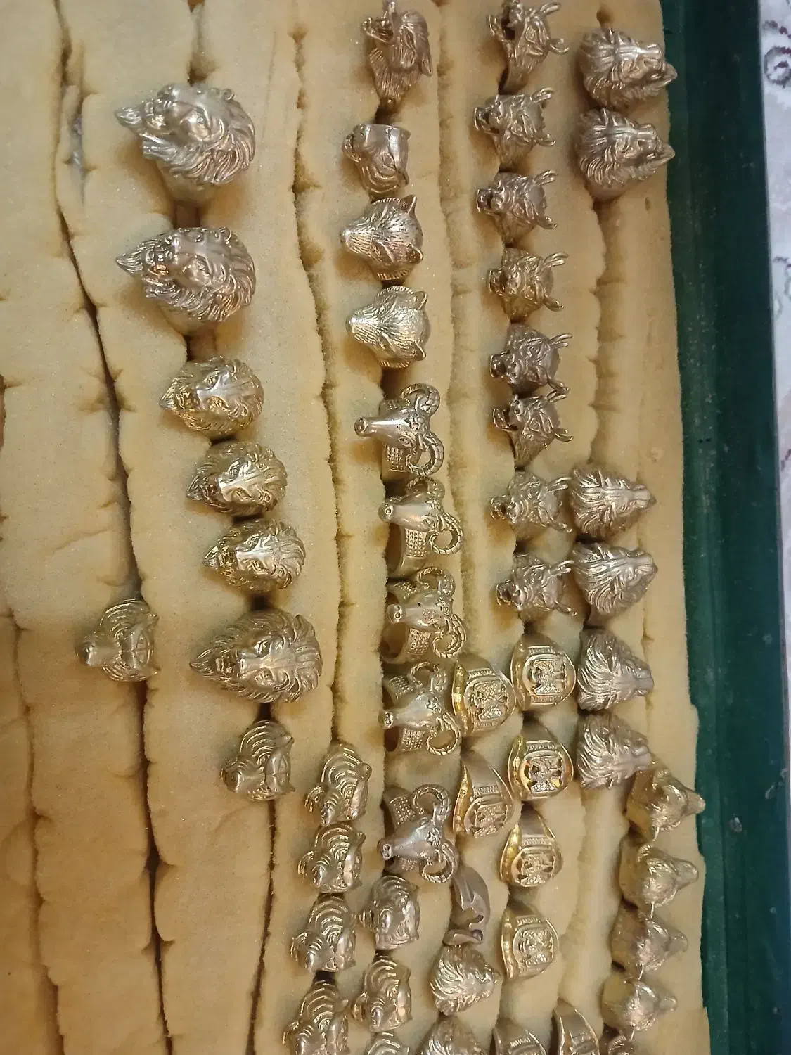 انگشتر برنجی ب صورت عمده|بدلیجات|بروجرد, |دیوار