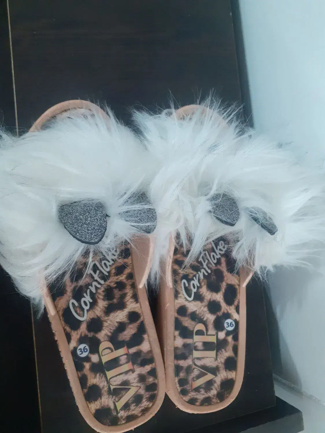 دمپایی دخترانه|کیف، کفش، کمربند|خوی, |دیوار