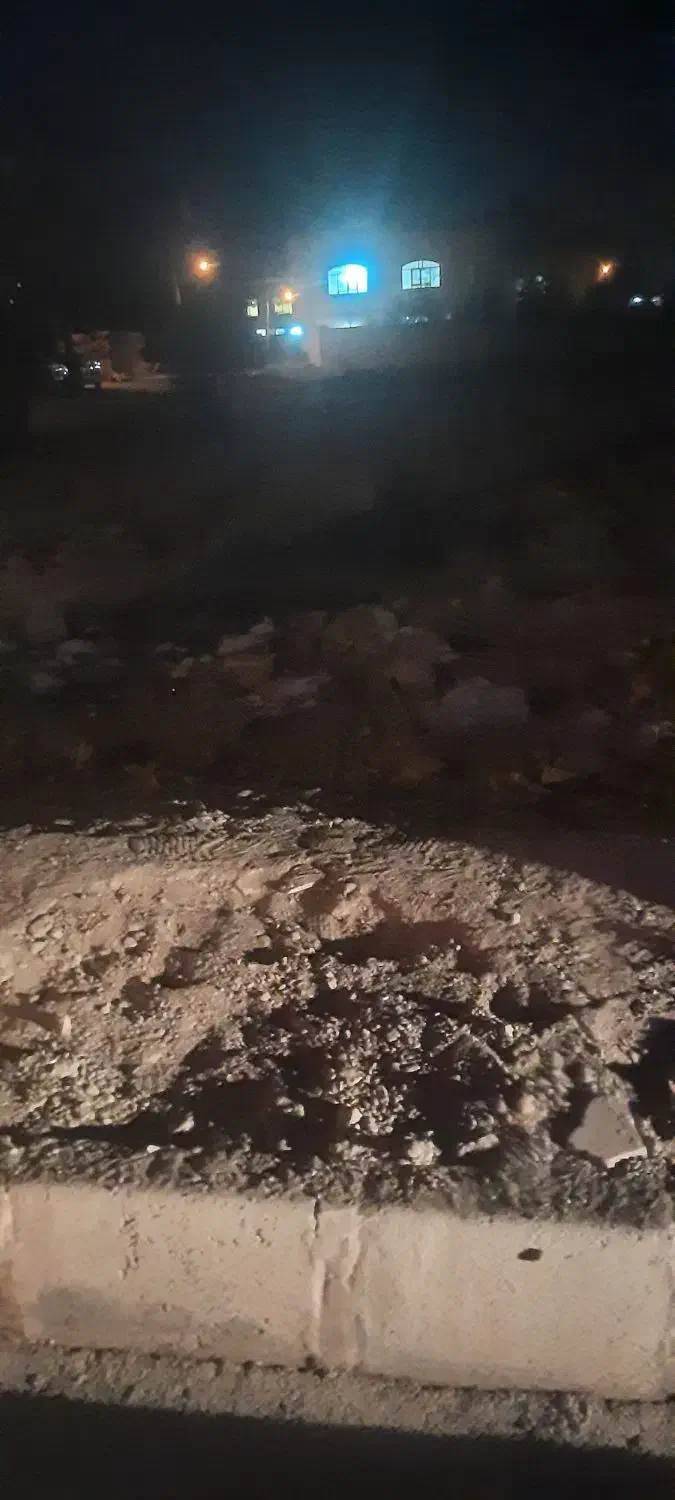 کیف پول گمشده|اشیا|نجفآباد, دلگشا|دیوار