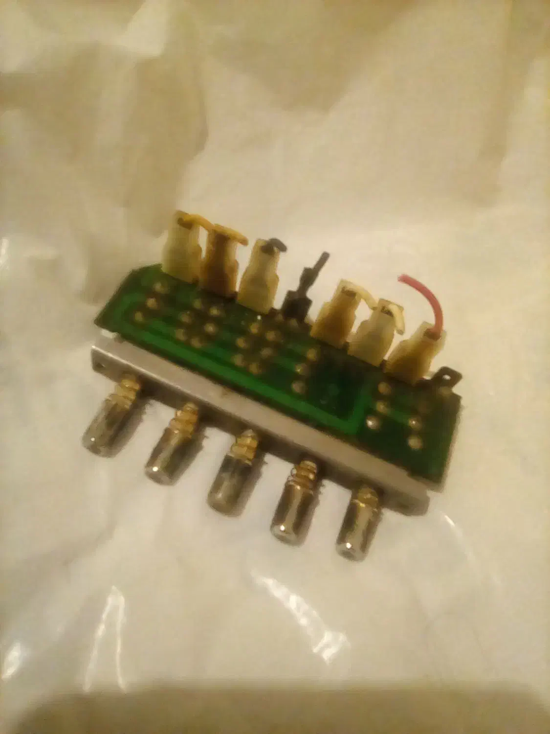 کلید فشاری هود و بردش|هود|نیشابور, فردوسی جنوبی|دیوار