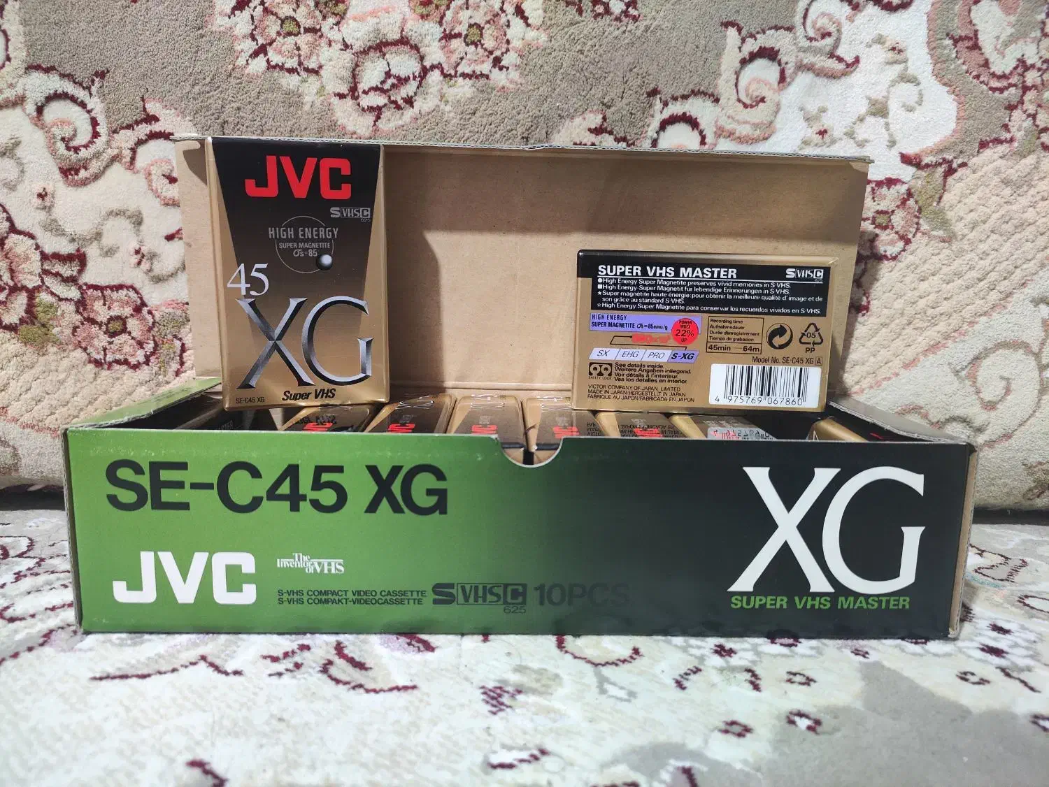یک بسته نوار دوربین SVHSC JVC XG (توضیحات)|دوربین عکاسی و فیلم‌برداری|سنندج, |دیوار
