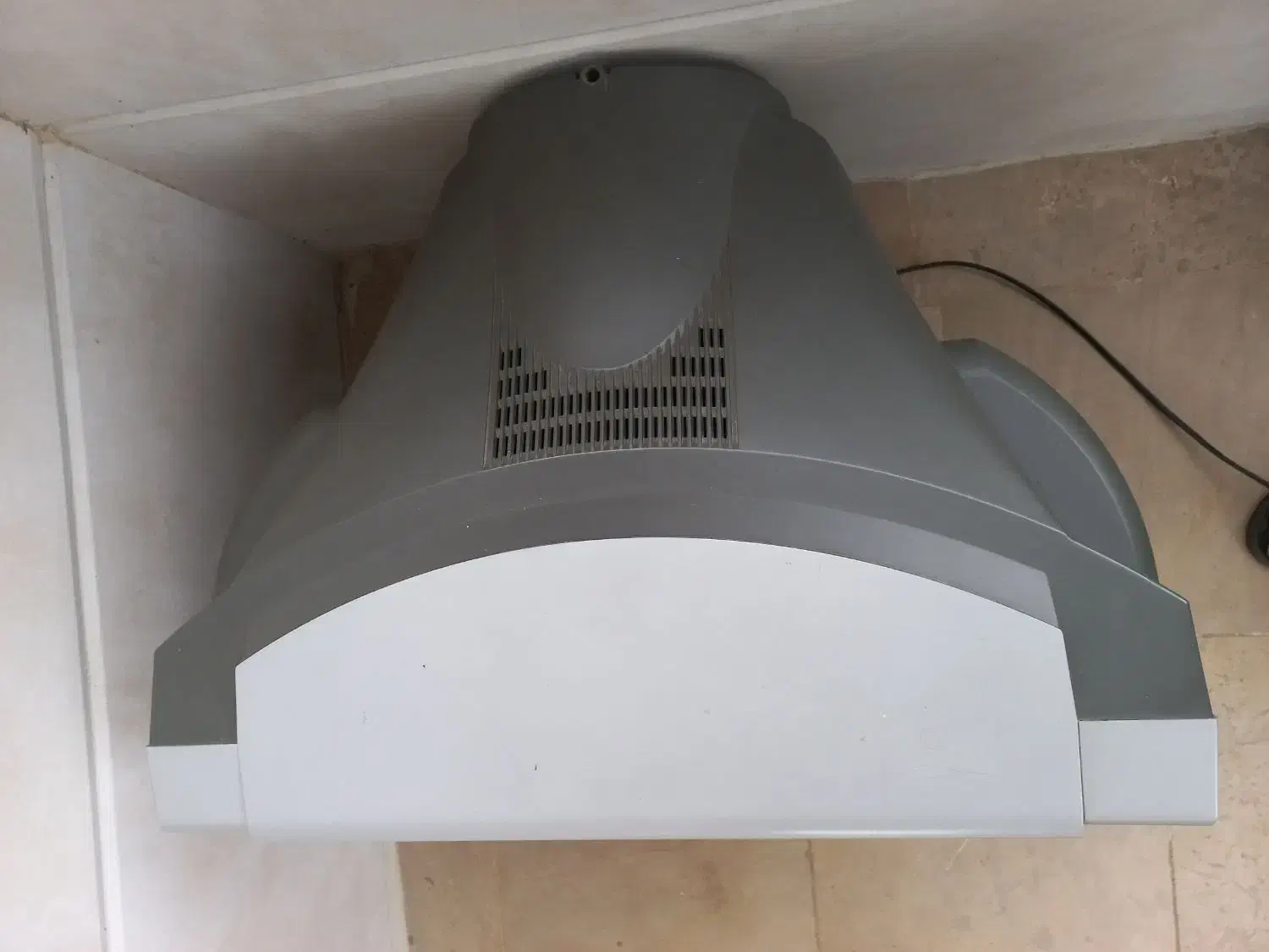 تلویزیون|تلویزیون و پروژکتور|کلاچای, |دیوار