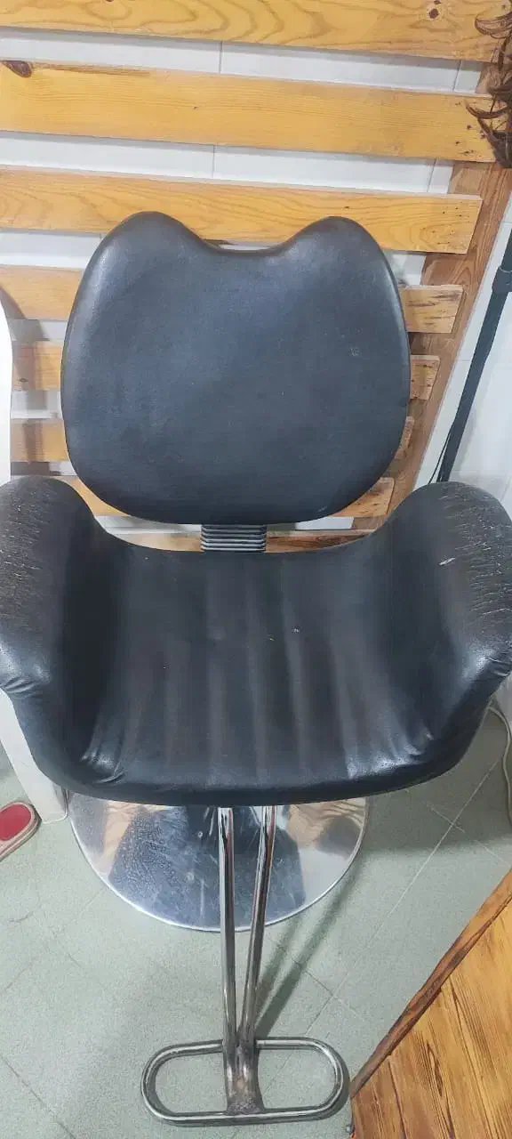 صندلی آریشگاه|آرایشگاه و سالنهای زیبایی|کرمانشاه, |دیوار