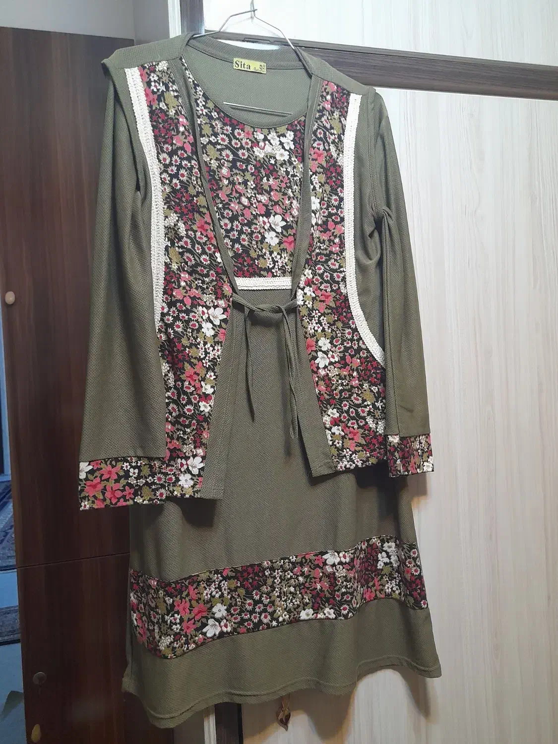 تعدادی مانتو تابستانی و پاییزی نو|لباس|سبزوار, قائم|دیوار