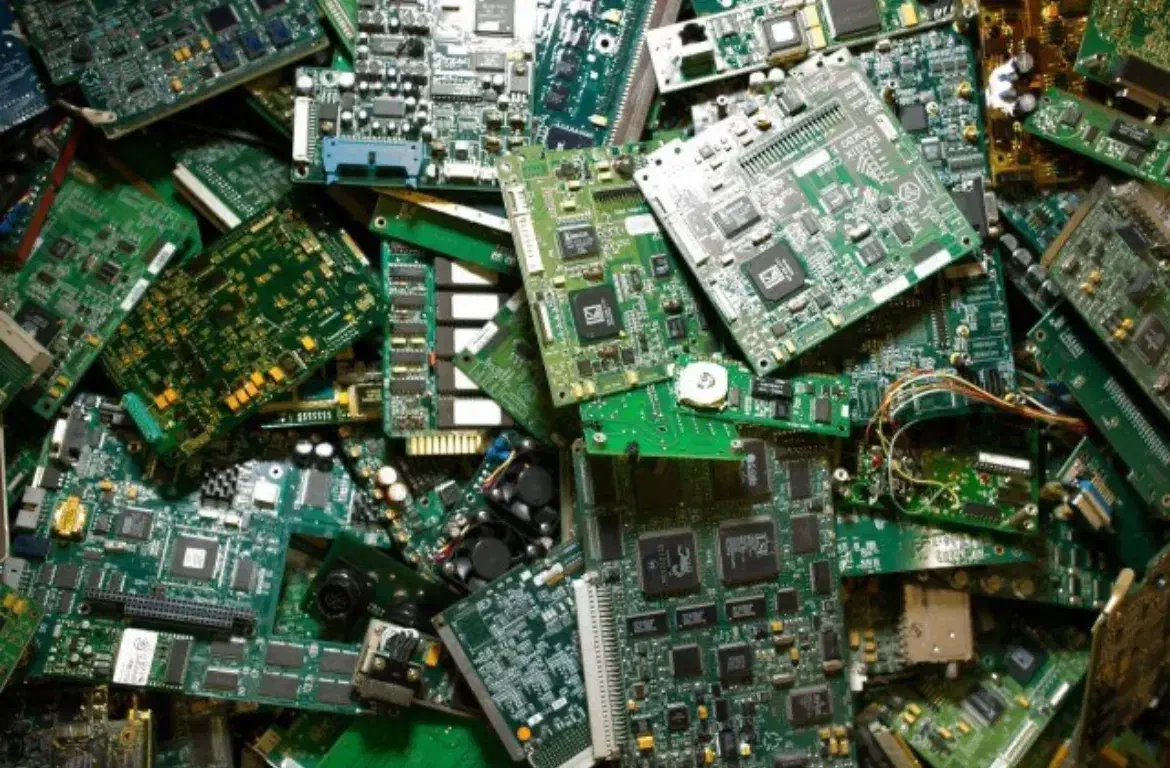 آموزش استخراج طلا از  ضایعات الکترونیکی|خدمات آموزشی|بهار, |دیوار