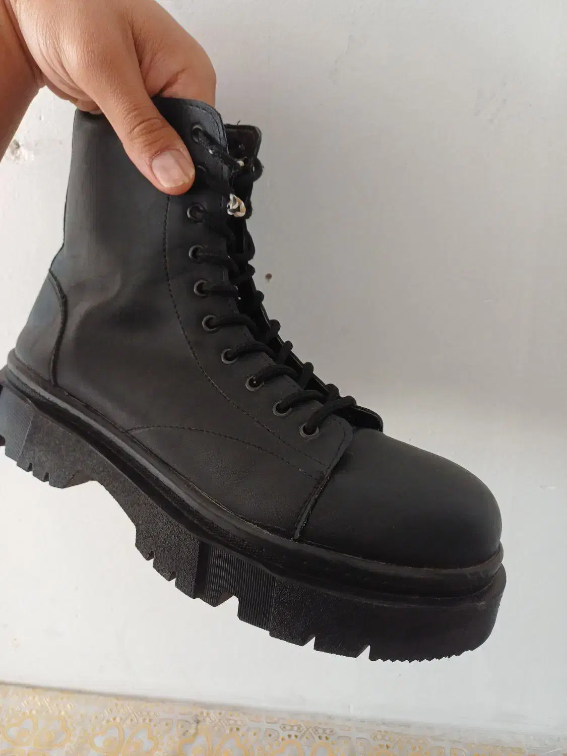 نیم بوت برشکاسایز۴۳|کیف، کفش، کمربند|قم, سراجه (۱۵ خرداد)|دیوار