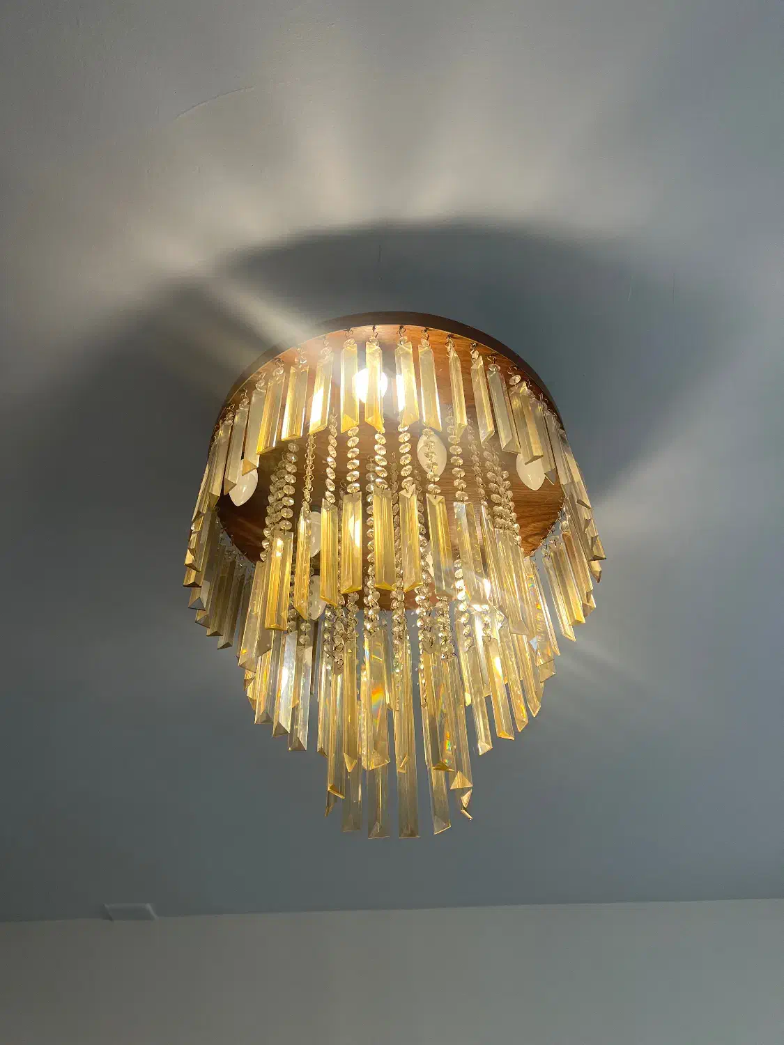 لوستر  در حد نو فوق العاده زیبا|لوستر و چراغ آویز|تهران, دانشگاه شریف|دیوار