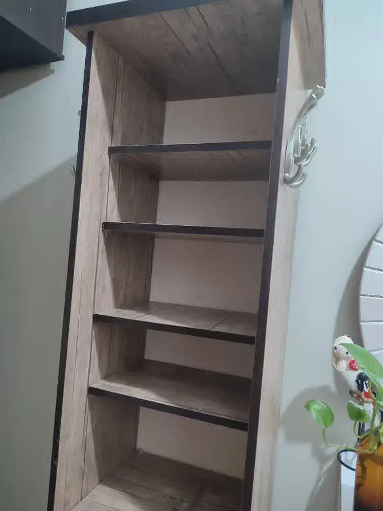 جای کفشی و دوتا کاناپه|جاکفشی، کمد، دراور|بندرعباس, |دیوار