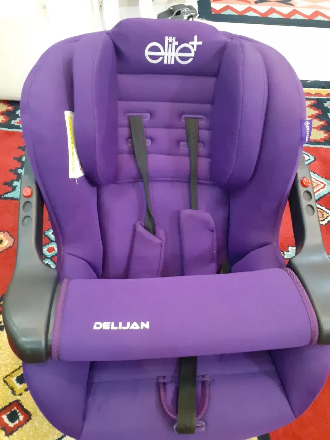 صندلی کودک|تخت و صندلی بچه|برخوار, |دیوار