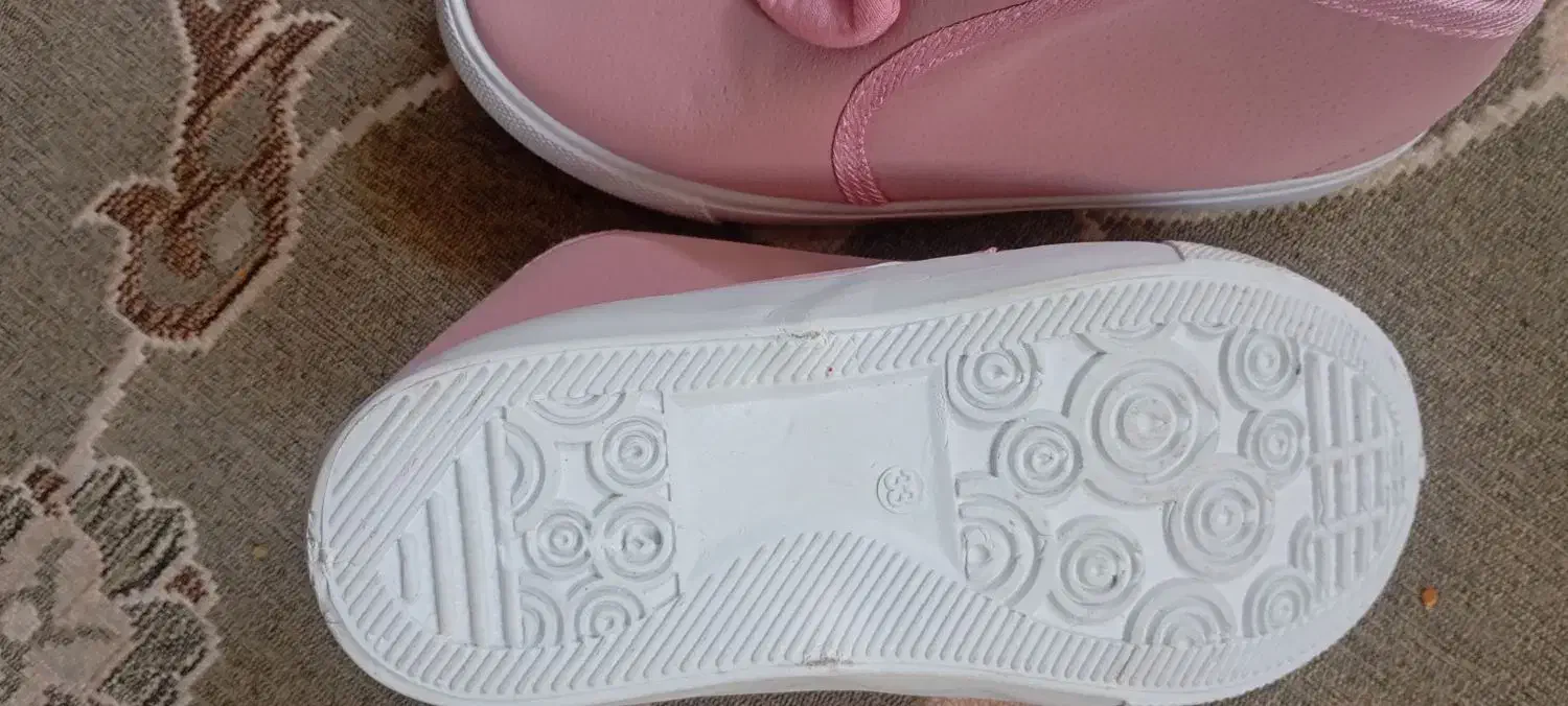 کفش دخترانه|کفش و لباس بچه|اصفهان, جلالیه|دیوار