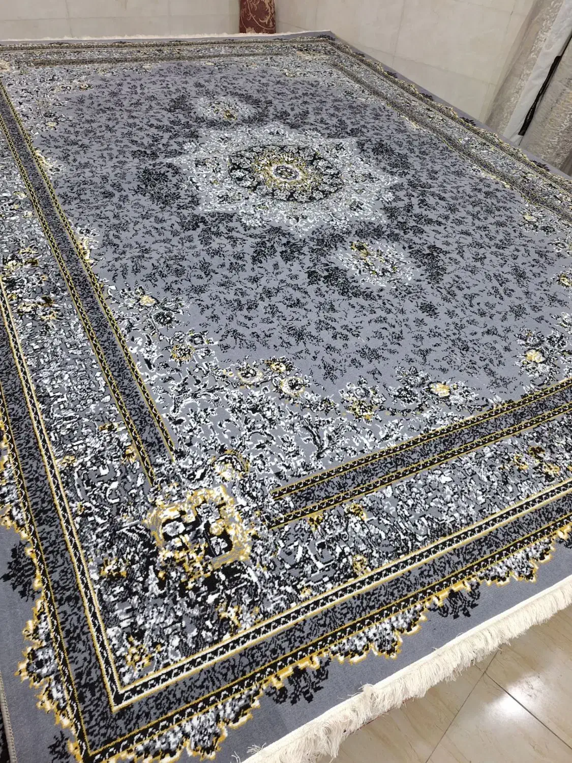 عمده فروشی سعید|فرش|اصفهان, زاجان|دیوار