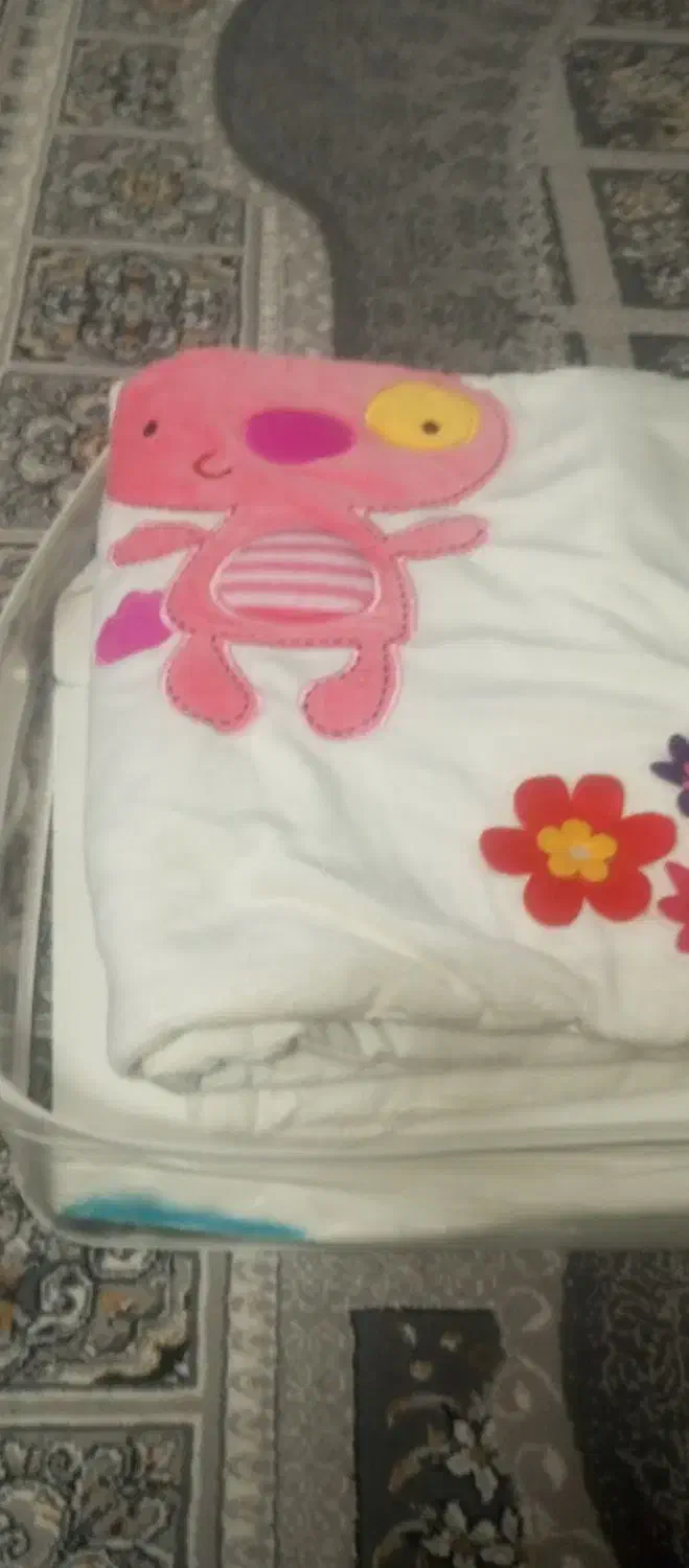 سرویس خواب نوزادی|کفش و لباس بچه|تربتحیدریه, چهارراه خواف|دیوار