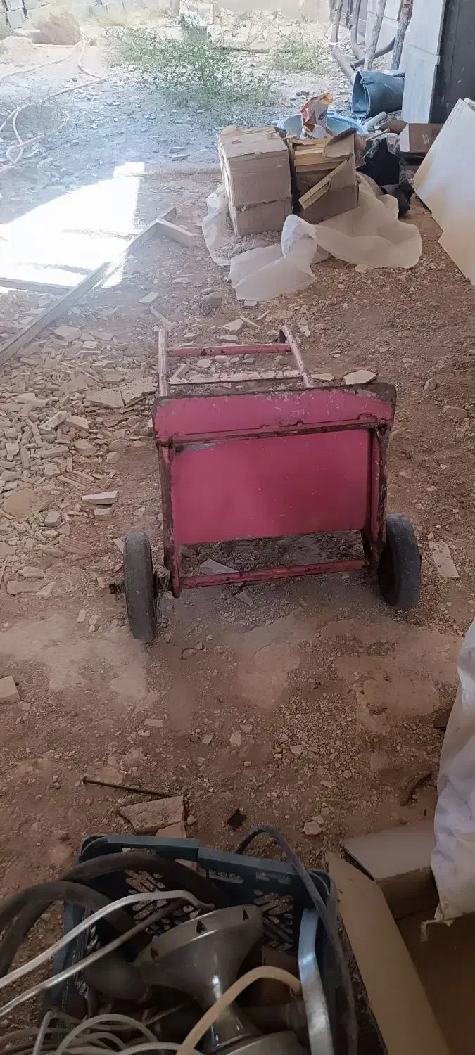 دوچرخ باری کار کرده ویک عدد پنجره نو|خدمات پیشه و مهارت|مراغه, |دیوار