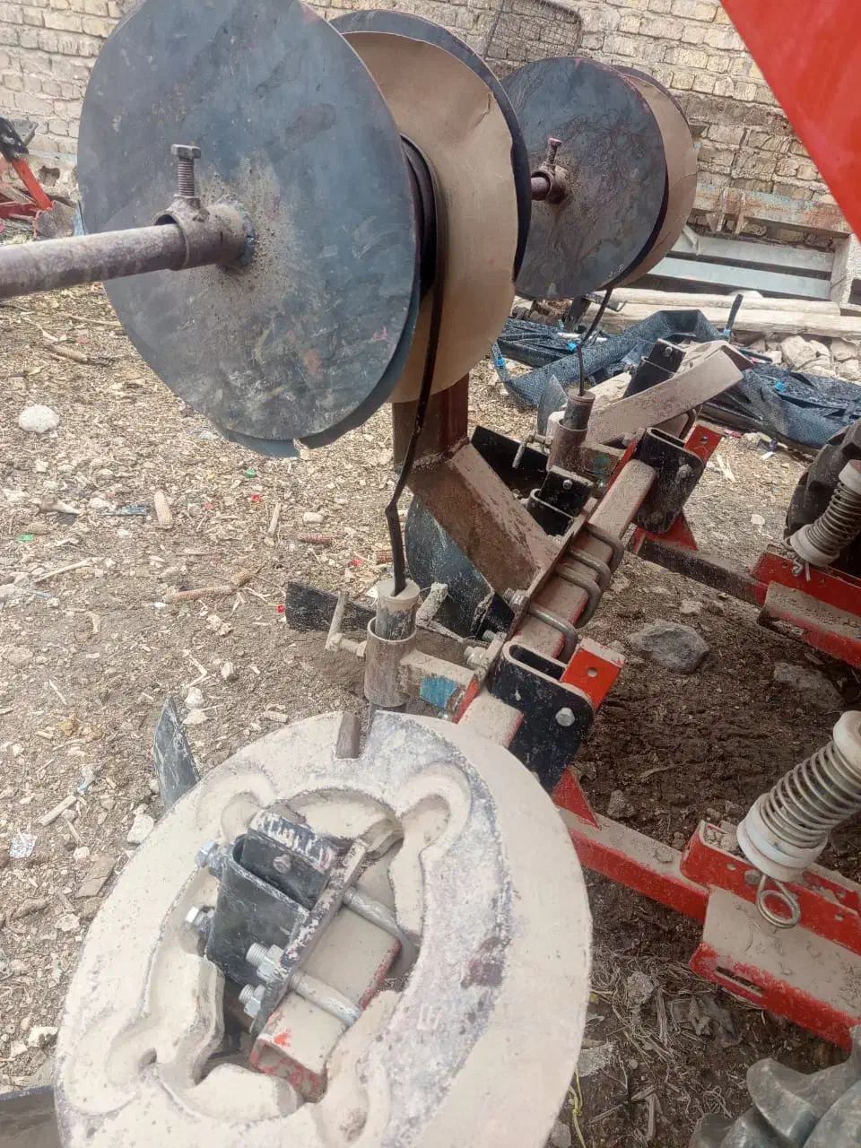 کاشت سیب زمینی با دستگاه|خدمات باغبانی و درختکاری|شیراز, کفترک|دیوار