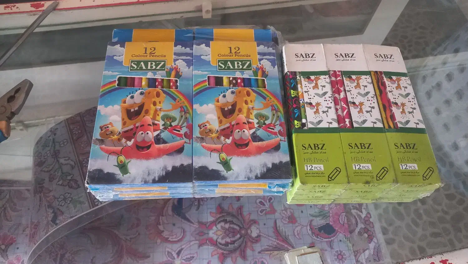 تعداد مداد ومداد رنگی به قیمت کارخانه|لوازم التحریر|بوکان, |دیوار