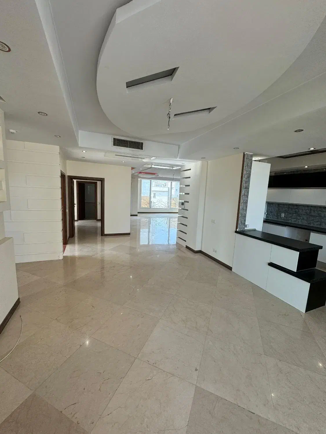 ۲۰۰ متر تاپ لوکیشن/دید مشجر*فول امکانات