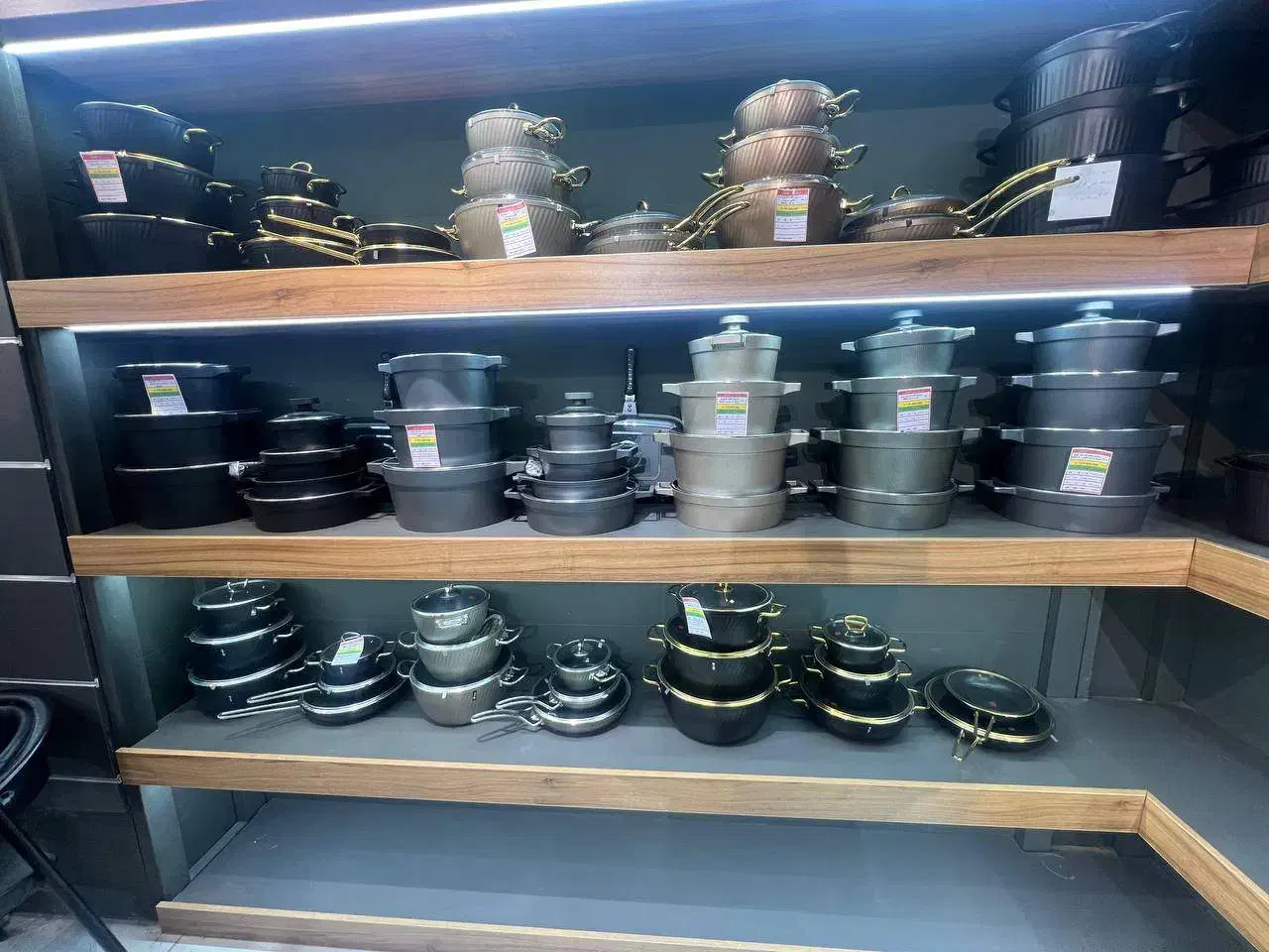 سرویس قابلمه در اقساط بلند مدت|ظروف پخت‌وپز|کرمانشاه, |دیوار