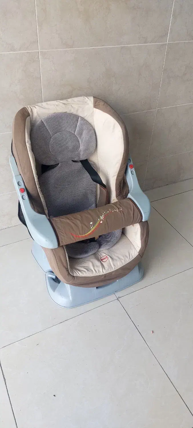 صندلی ماشین|تخت و صندلی بچه|تبریز, |دیوار