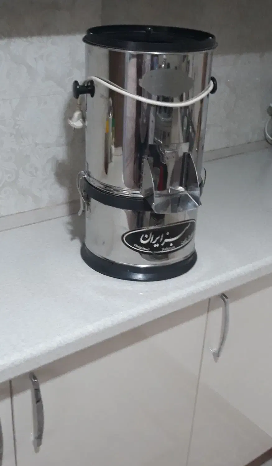 یک سبزی خوردکن وکوزه سفالی و3گلدون رنگی|خردکن، آسیاب، غذاساز|مشهد, جانباز|دیوار