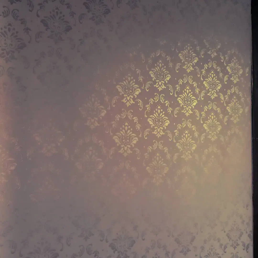 نقاشی طرح دار شبیه به کاغذ دیواری|خدمات پیشه و مهارت|کامیاران, |دیوار