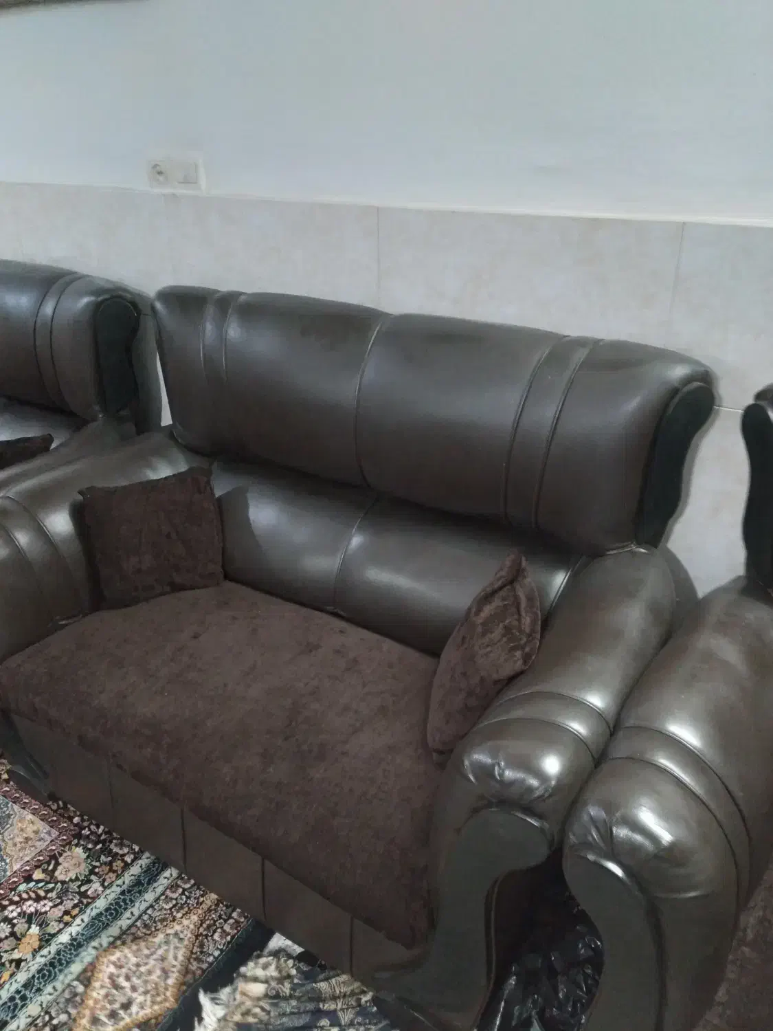 دسته دوم|مبلمان خانگی و میز عسلی|قدس, شهر‌قدس|دیوار