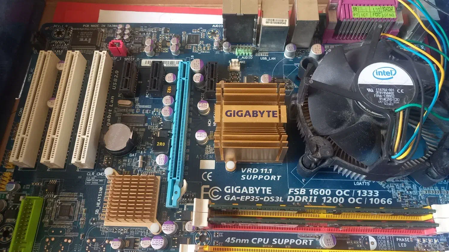 مادربورد گیگابایت DDR2|قطعات و لوازم جانبی رایانه|رشت, گلسار|دیوار