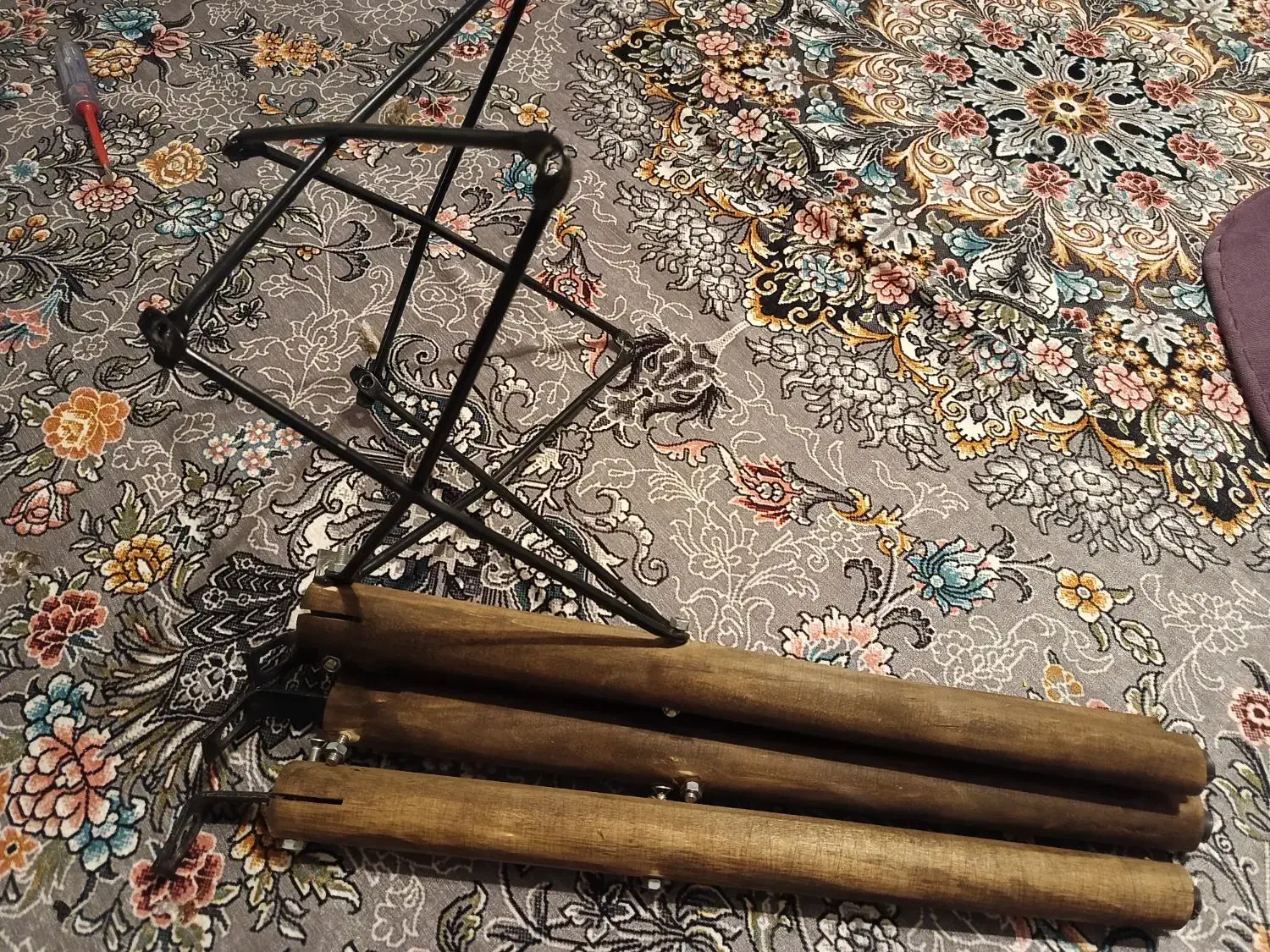 پایه صندلی چوبی ایفلی|صندلی و نیمکت|تبریز, |دیوار