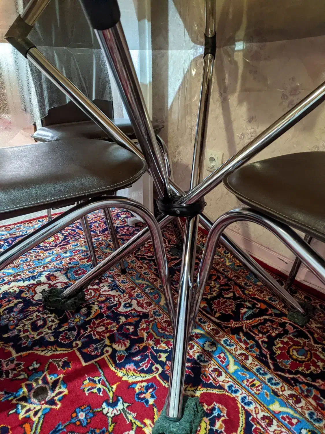 میز غذا خوری  ۴نفره|میز و صندلی غذاخوری|همدان, |دیوار