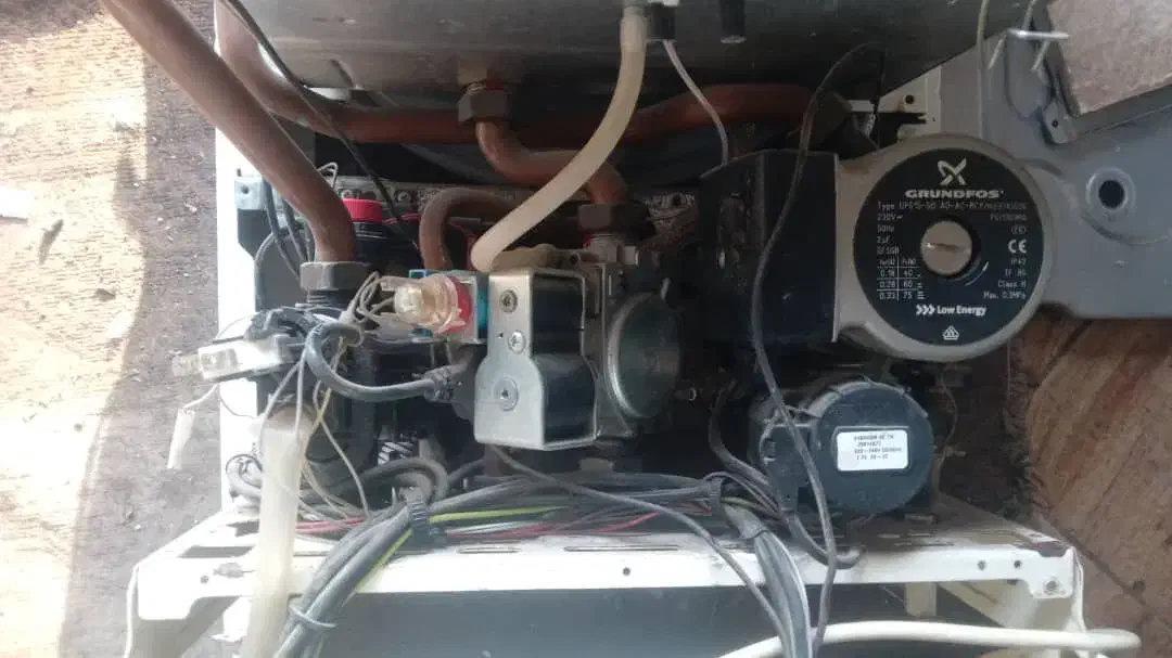 تعمیرات تخصصی پکیج و آبگرمکن وتاسیسات|خدمات پیشه و مهارت|مهاباد (آذربایجان غربی), |دیوار