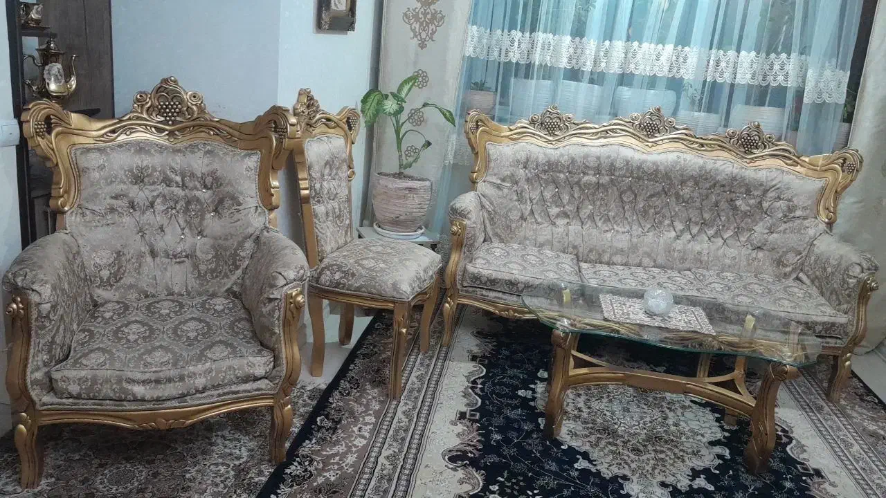 مبل سلطنتی راحتی|مبلمان خانگی و میز عسلی|خسروشاه, |دیوار