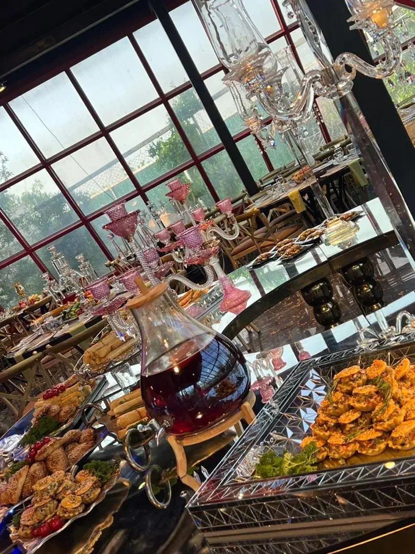 باغ تالار|خدمات پذیرایی، مراسم|باسمنج, |دیوار