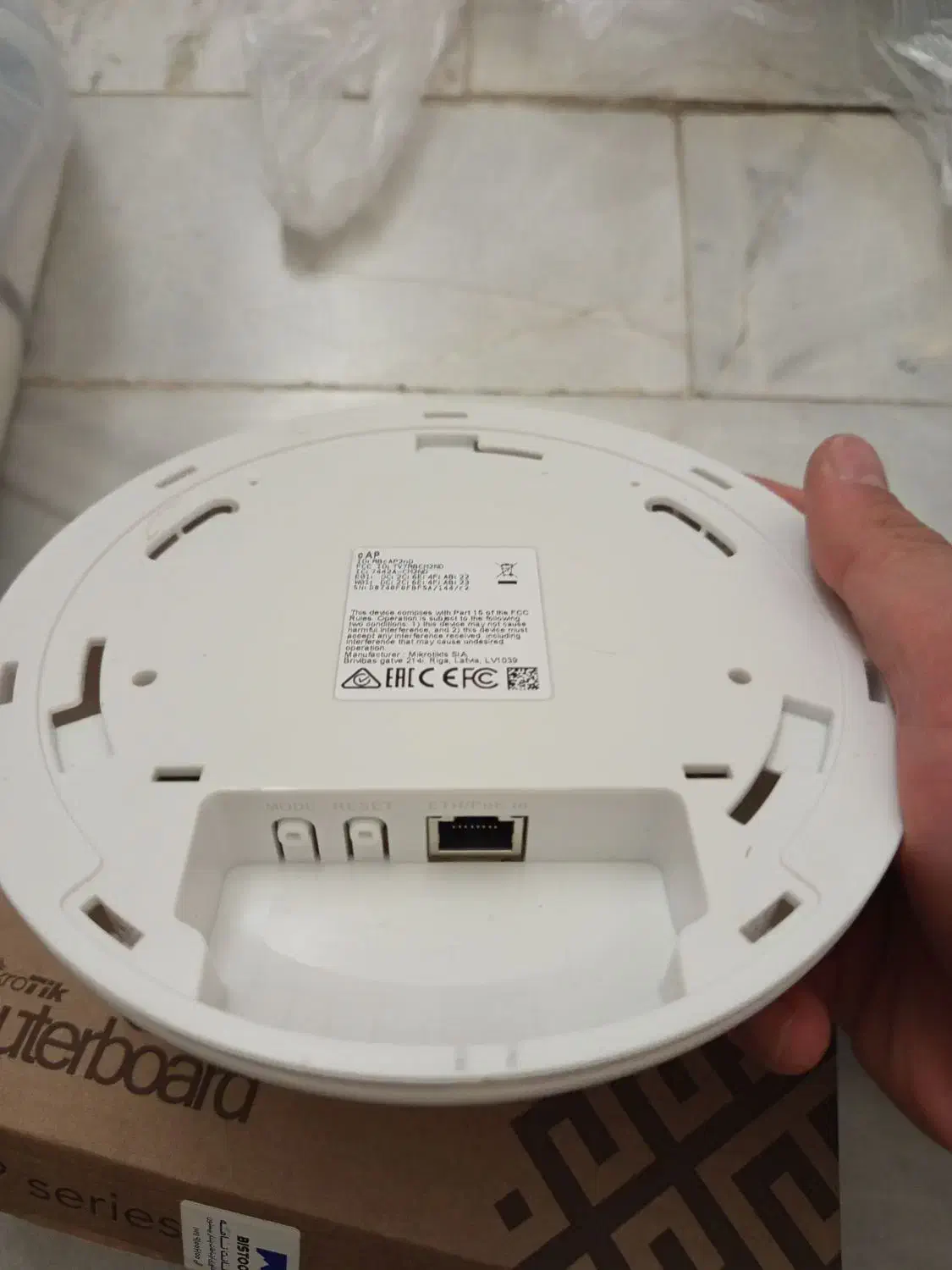 اکسس پوینت میکروتیک (Mikrotik) مدل (CAP (RBcAP2nD|مودم و تجهیزات شبکه|شاهین‌شهر, شهرک میلاد|دیوار