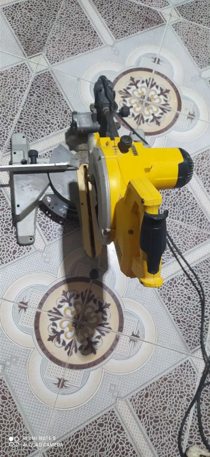 فارسی بر|ابزارآلات|باوی, |دیوار