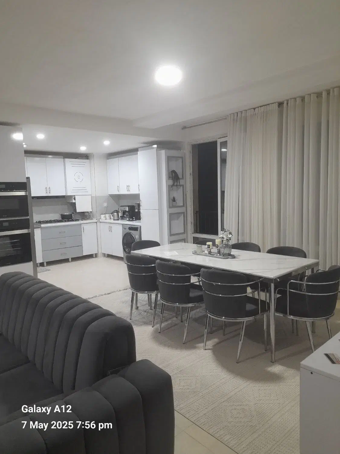 میز هشت نفره بدون صندلی|میز و صندلی غذاخوری|کیش, |دیوار