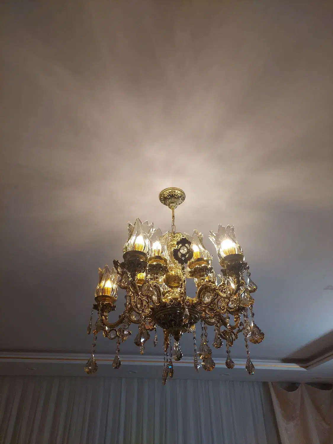 لوستر طلایی و کنارسالنی|لوستر و چراغ آویز|مشهد, دانشجو|دیوار