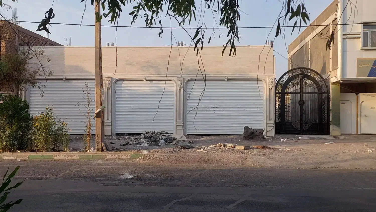 اجاره مغازه ۳۰۰ متری|اجارهٔ مغازه و غرفه|بم, |دیوار