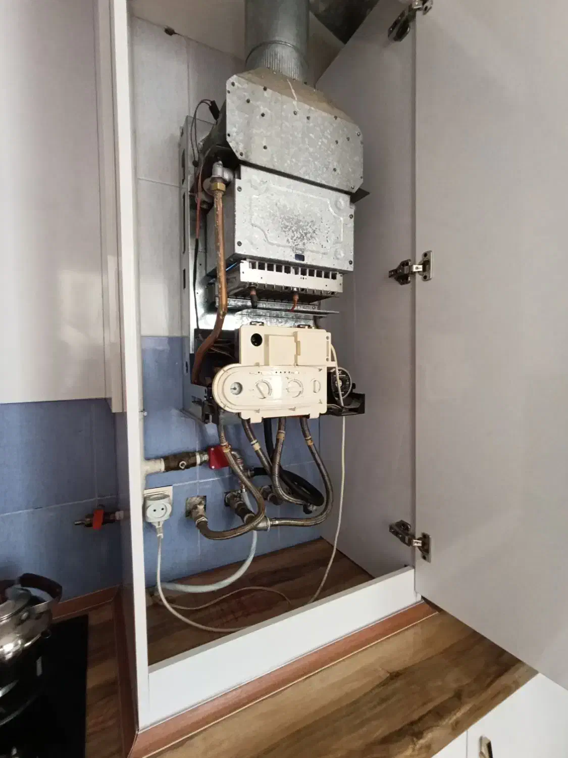 برقکار صنعتی|خدمات پیشه و مهارت|همدان, |دیوار