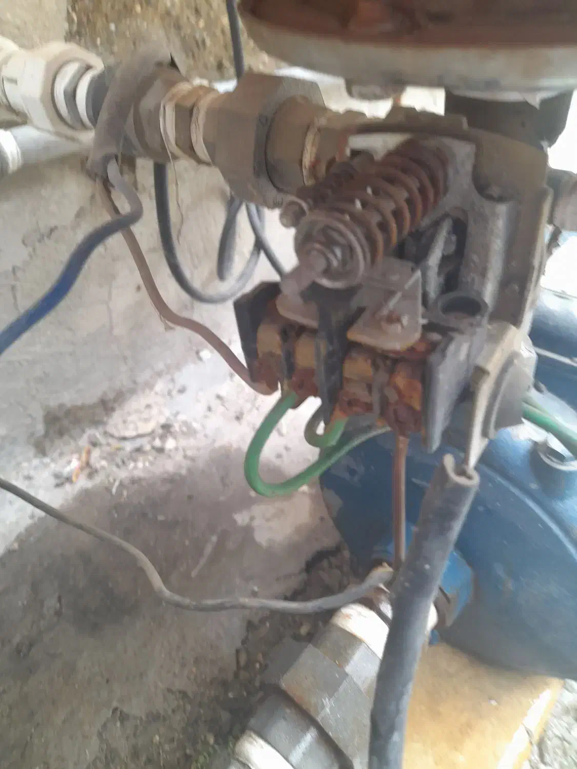 نصب پمپ اب ولوله کشی  نصب شیر آلات وابگرمکن|خدمات پیشه و مهارت|گرگان, |دیوار