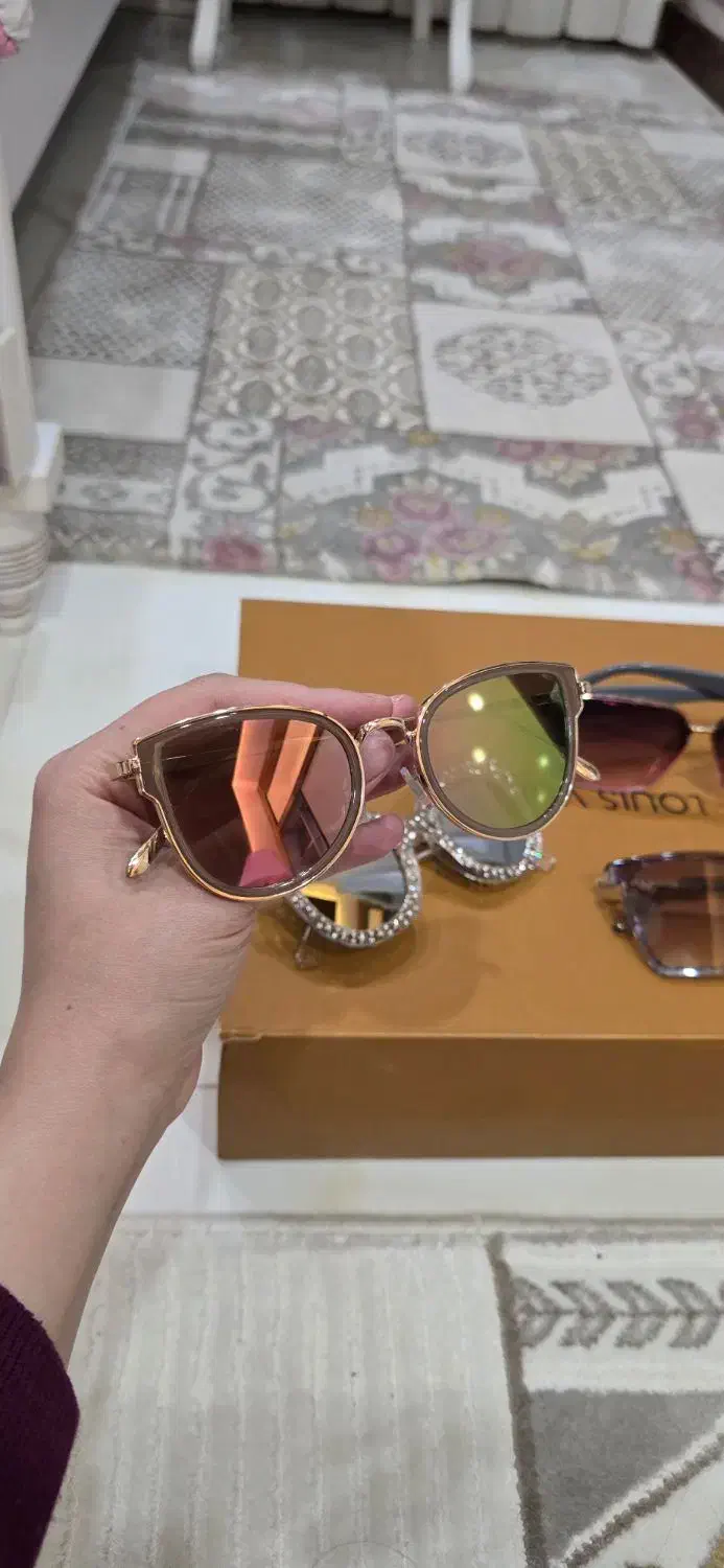 فروش تعدادی عینک آفتابی همه باهم  1میلیون|زیورآلات و اکسسوری|کرمان, |دیوار