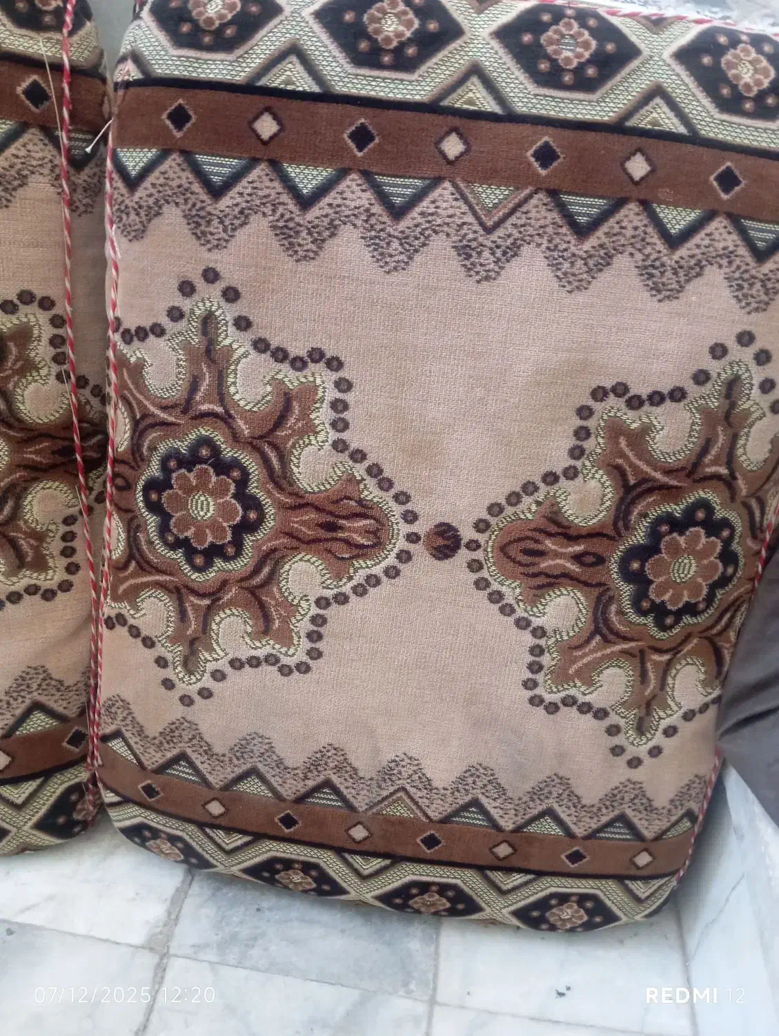 پشتی سنتی 4 عدد|پشتی|یزد, |دیوار