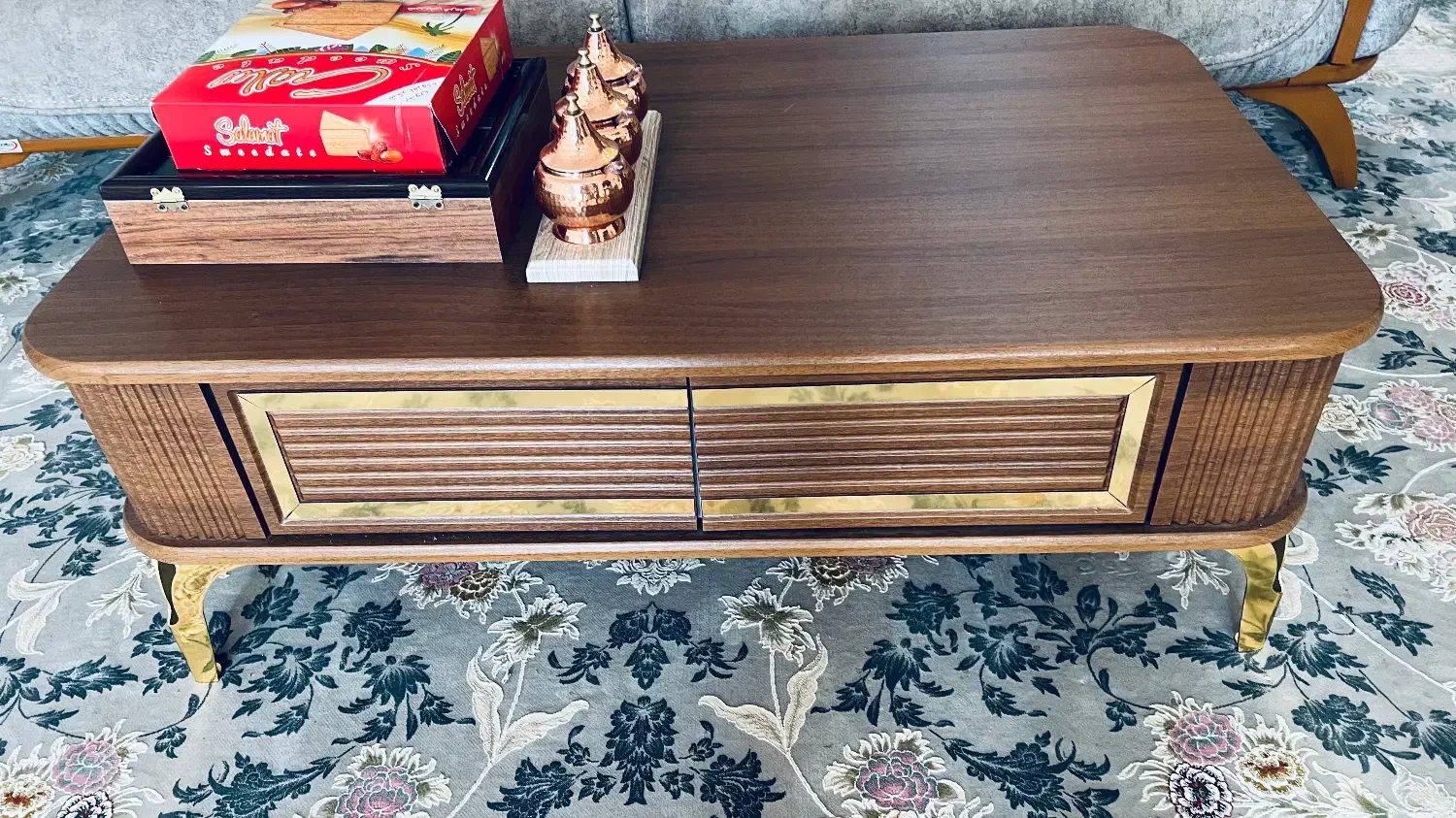 وسایل خانه و اشپزخانه|مبلمان خانگی و میز عسلی|سیرجان, |دیوار