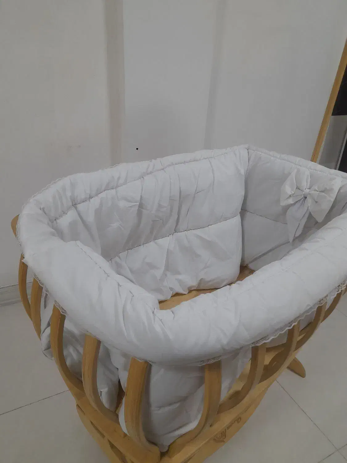 تخت|تخت و صندلی بچه|رشت, پسیخان|دیوار