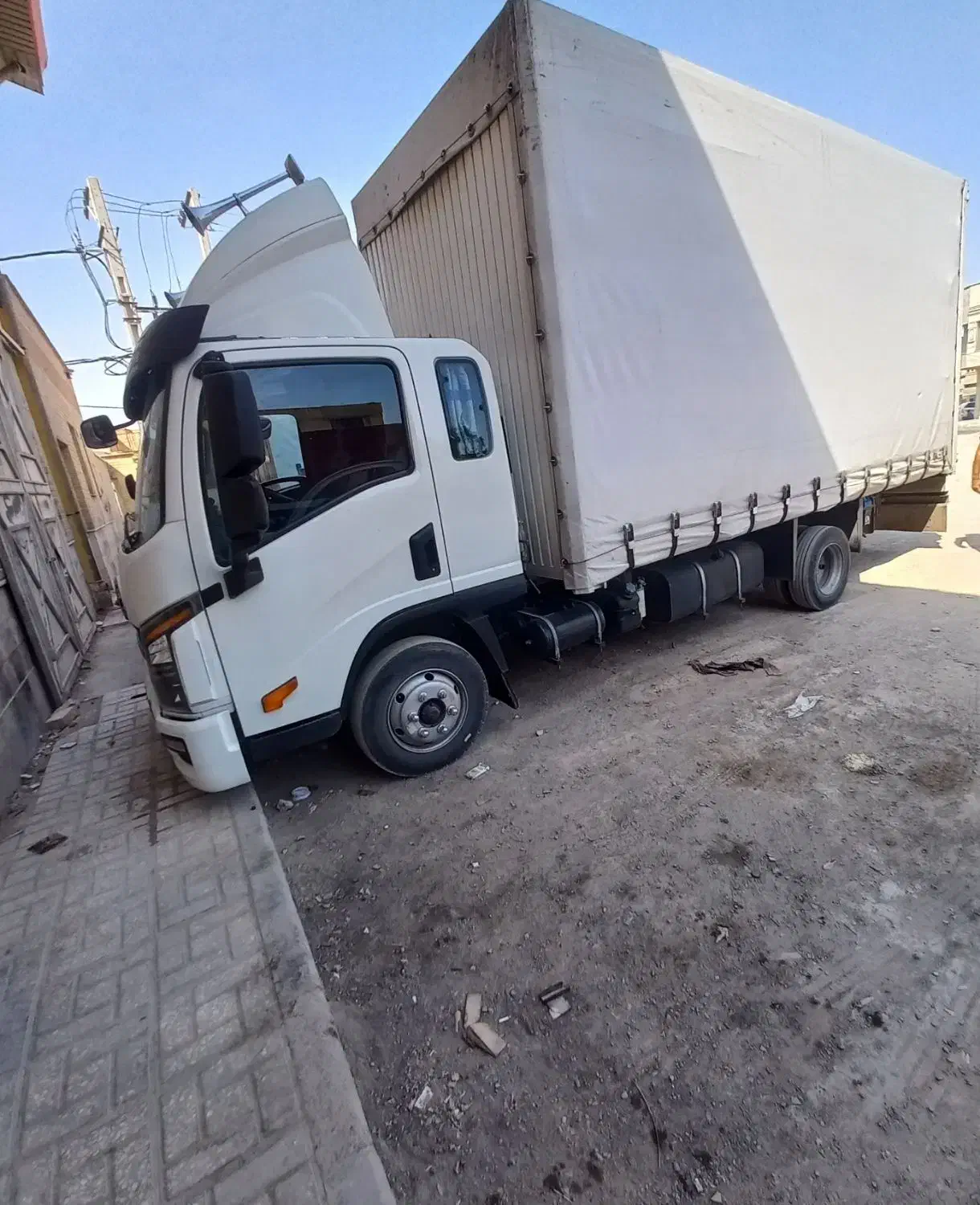 اثاثکشی،باربری ،تبریزی اطمینان،کارگر خالی تخلیه با|خدمات حمل و نقل|قم, زنبیل آباد|دیوار