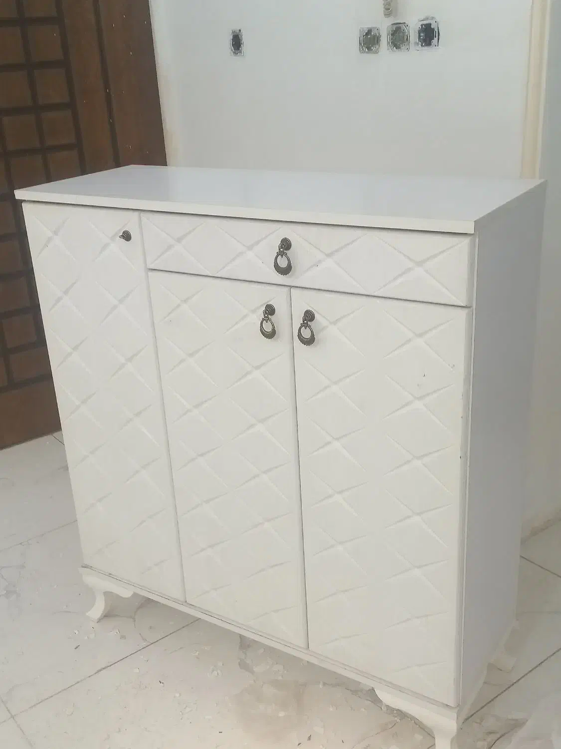 جاکفشی|جاکفشی، کمد، دراور|اندیشه, اندیشه فاز ۲|دیوار