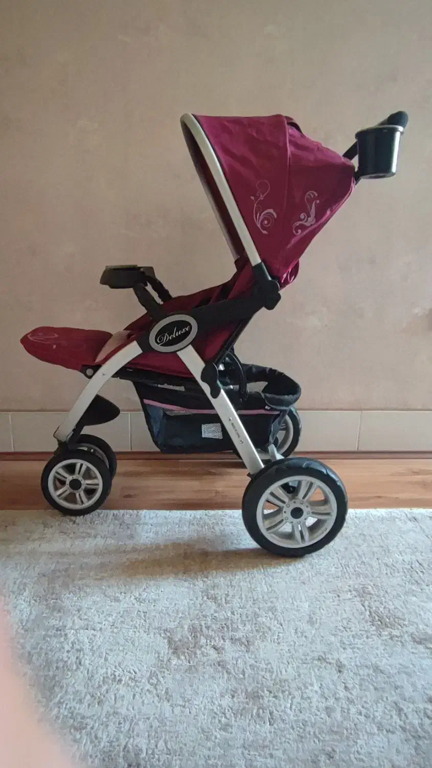 فروش کالسکه و کریر|کالسکه و لوازم جانبی|شیراز, مهدیآباد|دیوار