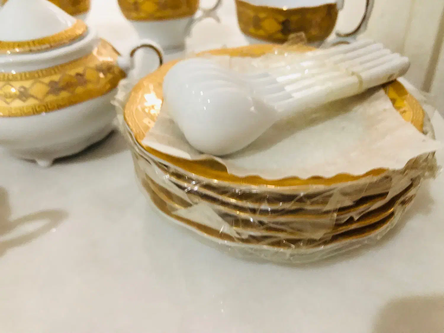 حراج دو دست سرویس چای و قهوه خوری برنجی و چینی|حراج|تهران, تهران‌نو|دیوار